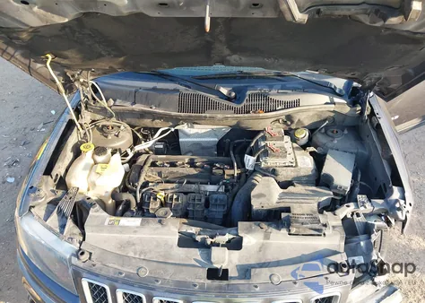 2016 Jeep Compass Sport z USA, uszkodzony, nr VIN 1C4NJCBA8GD792038